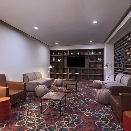 Four Points By Sheraton Galerias Monterrey Esterno foto Library