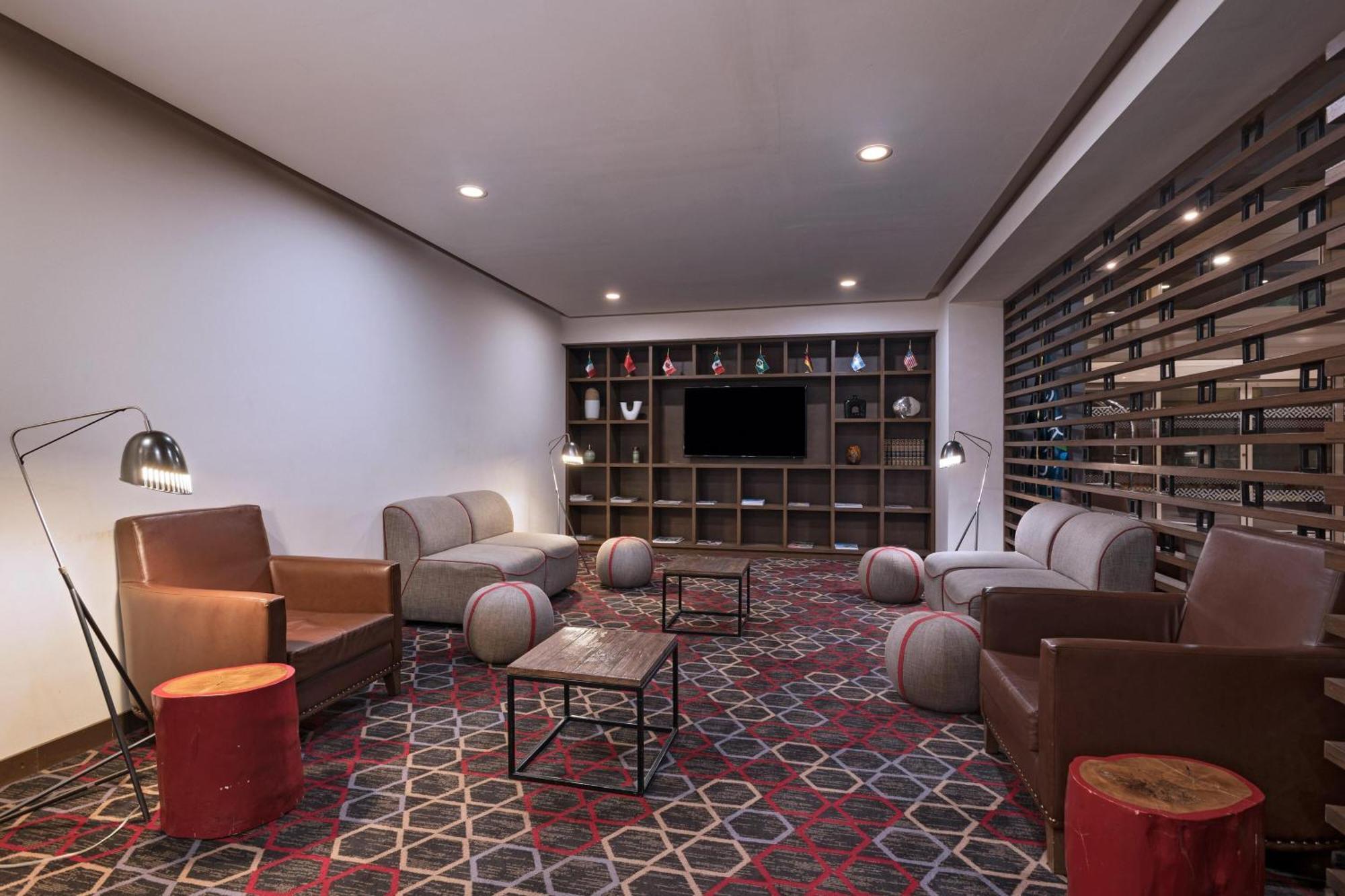 Four Points By Sheraton Galerias Monterrey Esterno foto Library